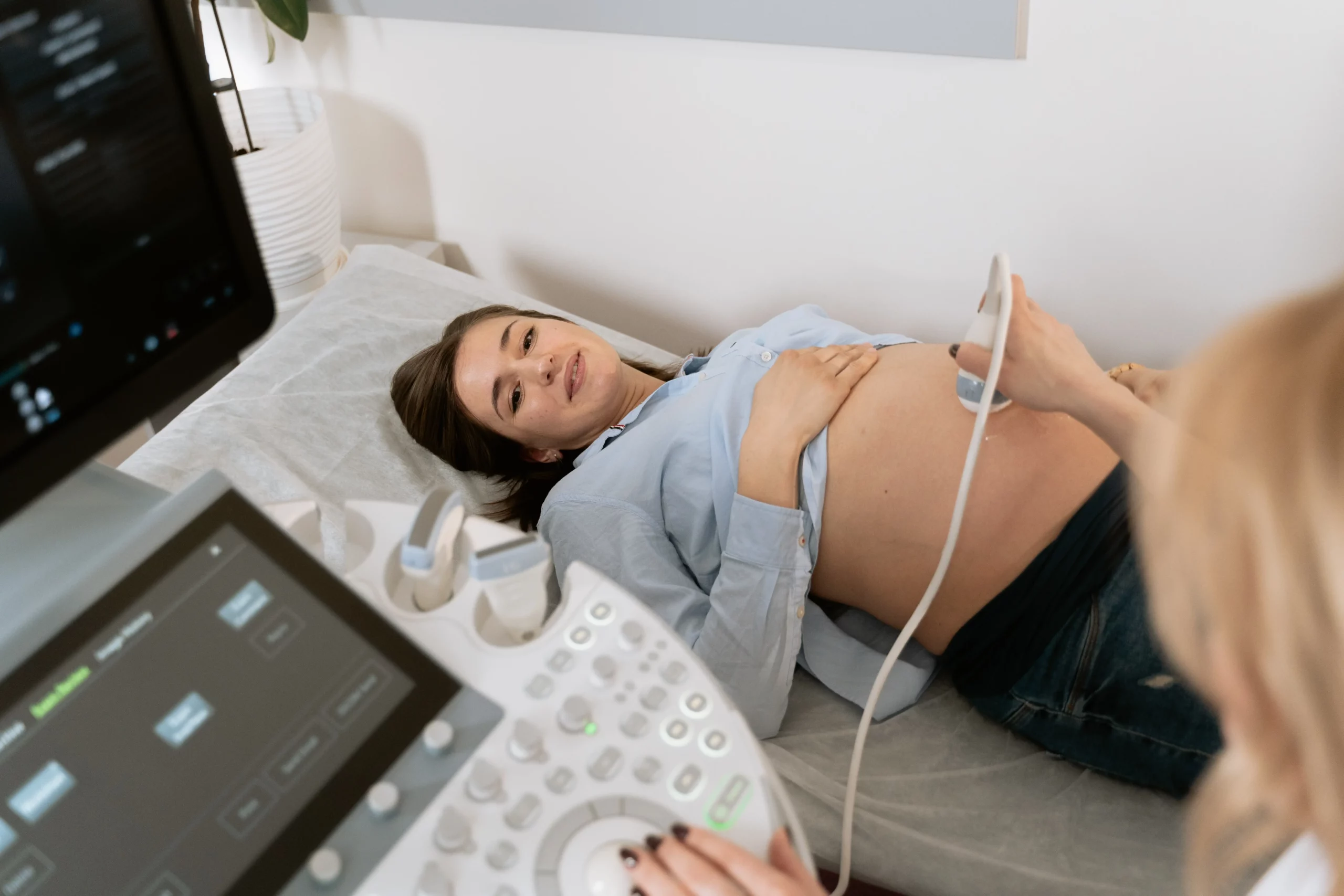 Consultation prénatale du 4ème mois examen 