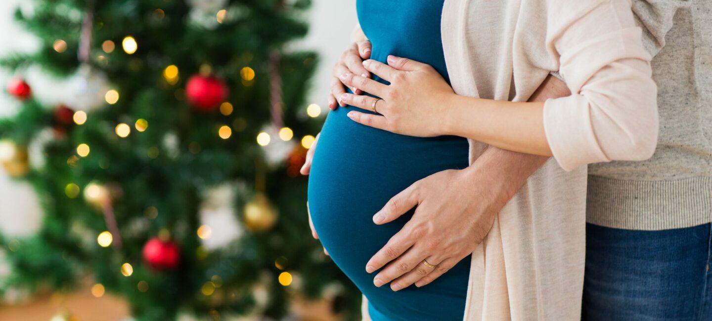 16 idées de cadeaux de Noël pour une femme enceinte - May app