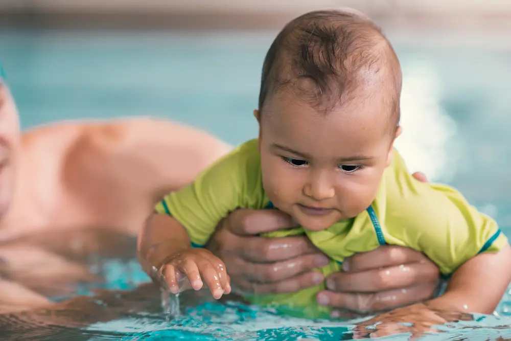 Piscine bébé : sécurité et bienfaits de la baignade may app santé