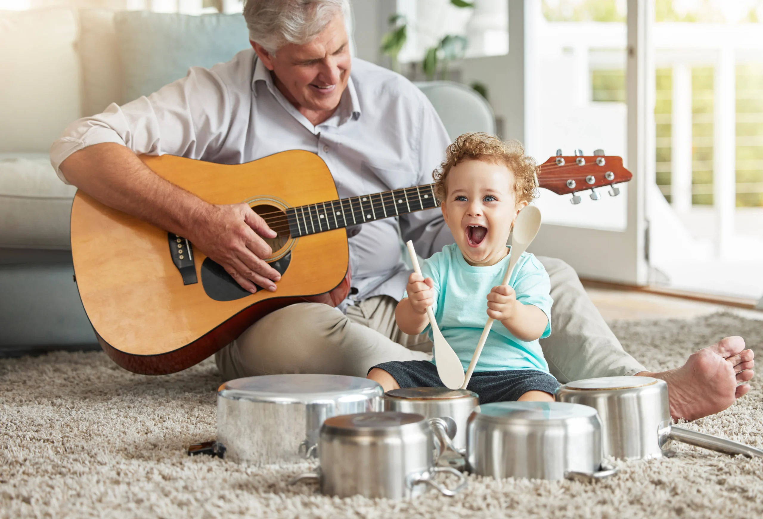 Éveil musical bébé : comment introduire la musique ? may app