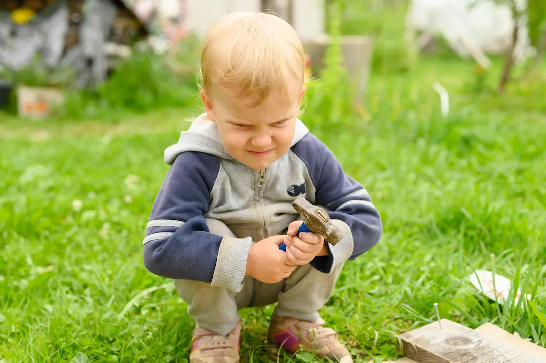 Crise de colère incontrôlable à 2 ans : que faire ? may app santé