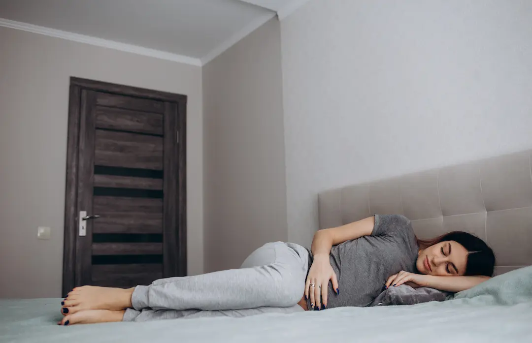 Positions pour dormir enceinte : guide pratique may app santé