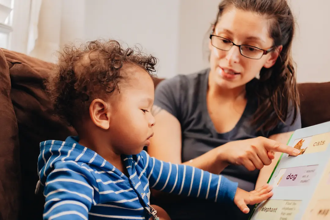 Langage bébé : étapes et conseils pratiques may app santé