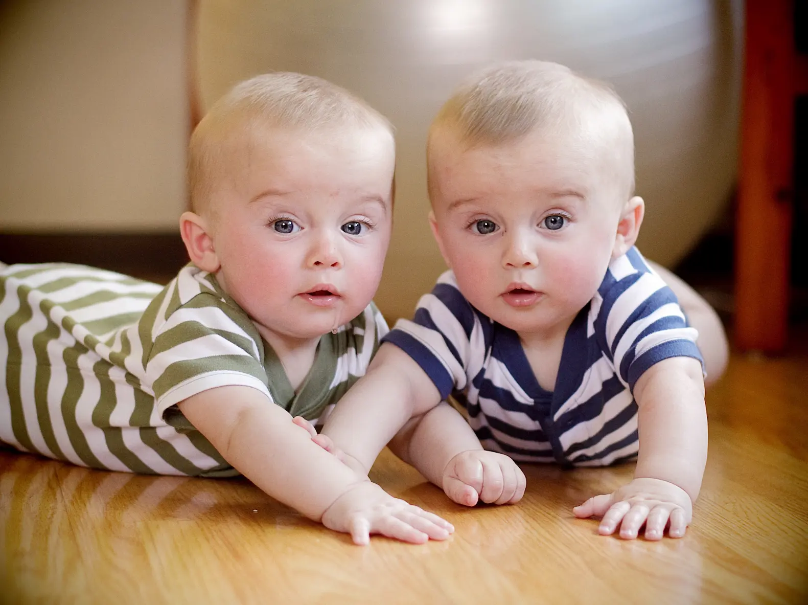 Jumeaux fille et garçon : tout savoir sur les jumeaux mixtes may app santé